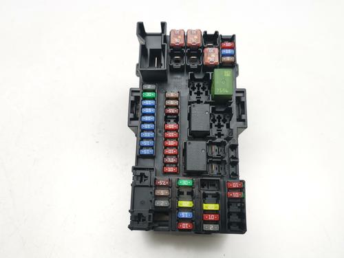 Used Fuse box Fuse box 39439914 39439914