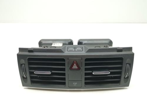 Used Air vent MERCEDES-BENZ C-CLASS (W204) [2007-2015]  28996949
