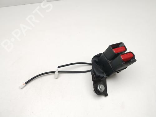 Used Seat buckle RENAULT KADJAR (HA_, HL_) 1.5 dCi 110 (HLA3) (110 hp) 28979067