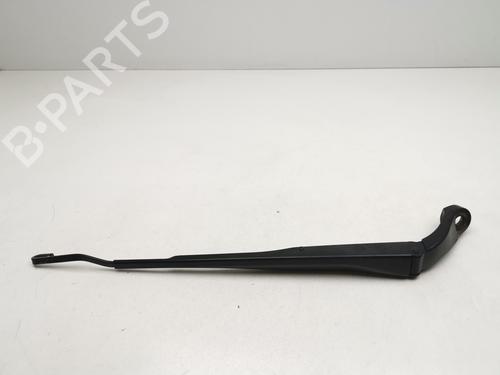 Used Front windshield wiper arm Front windshield wiper arm 39445596 39445596