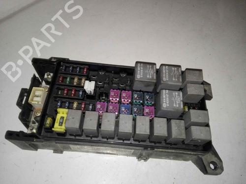 Used Fuse box Fuse box 39438640 39438640