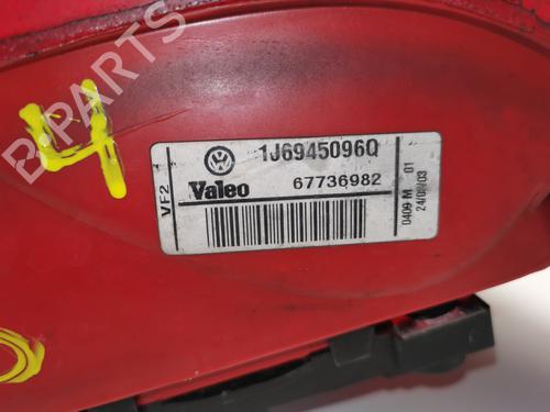 Right taillight VW GOLF IV (1J1) 1.9 TDI | BP28981483C35 