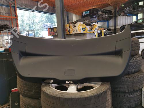 Used Boot lining Boot lining TOYOTA AURIS (_E18_) 1.4 D-4D (NDE180_, NDE180R) (90 hp) 40216381 40216381