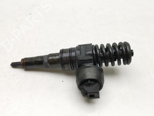 Injektor für SEAT CORDOBA (6L2) 1.9 TDI (100 hp) 30387349