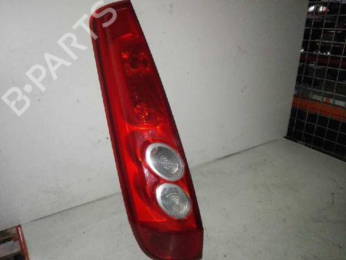 Farolim esquerdo FORD FIESTA V (JH_, JD_) 1.6 TDCi (90 hp) 28997771