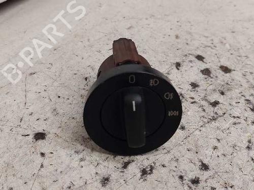Used Headlight switch BMW 5 (E39) 530 d (184 hp) 28978461
