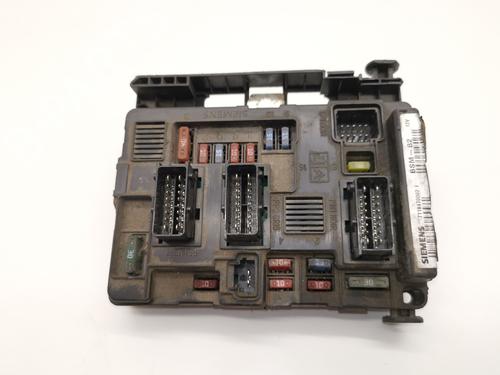 Used Fuse box CITROËN BERLINGO / BERLINGO FIRST MPV (MF_, GJK_, GFK_) 1.9 D (MFWJZ) (70 hp) 28983841