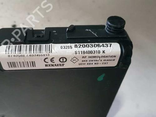 Fuse box RENAULT SCÉNIC II (JM0/1_) | BP28983703E1