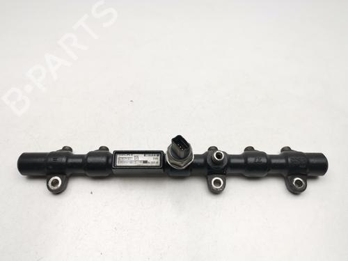 Used Injection rail SSANGYONG RODIUS I [2005-2025]  30687909