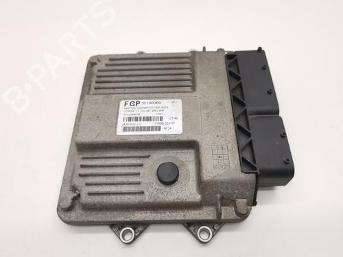 Centralina motore OPEL CORSA C (X01) 1.3 CDTI (F08, F68) (70 hp) 28988396