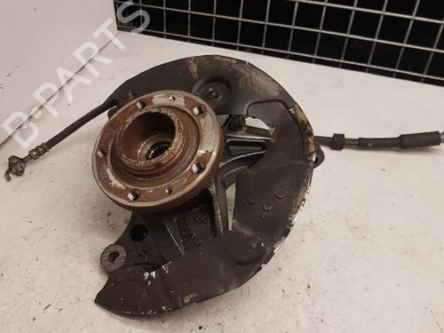 Used Left front steering knuckle PEUGEOT 308 II (LB_, LP_, LW_, LH_, L3_) [2013-2021]  28989678