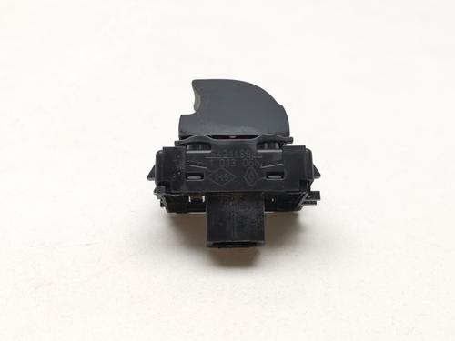 Right front window switch RENAULT MEGANE IV Hatchback (B9A/M/N_) 1.6 dCi 130 (B9A4) | BP31651902I26