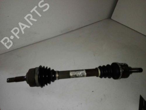 Antriebswelle links vorne für PEUGEOT 206 Hatchback (2A/C) 1.4 LPG (75 hp) 28985904