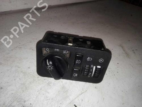 Used Headlight switch OPEL FRONTERA B (U99) 2.2 DTI (6B_ZC, 6B_VF, 6B_66, 6B_76) (116 hp) 28981772