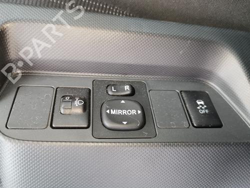 Comando retrovisori TOYOTA AURIS (_E18_) 1.4 D-4D (NDE180_, NDE180R) (90 hp) 28977705