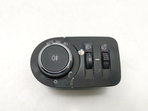 Used Headlight switch Headlight switch 39446137 39446137