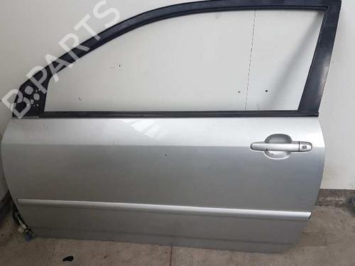 Used Left front door TOYOTA COROLLA (_E12_) 2.0 D-4D (CDE120R, CDE120L_) (116 hp) 28997142