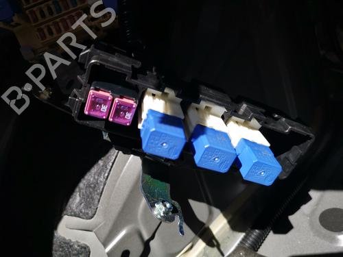 Fuse box INFINITI Q50 50 D | BP40216619E1 - Image 2
