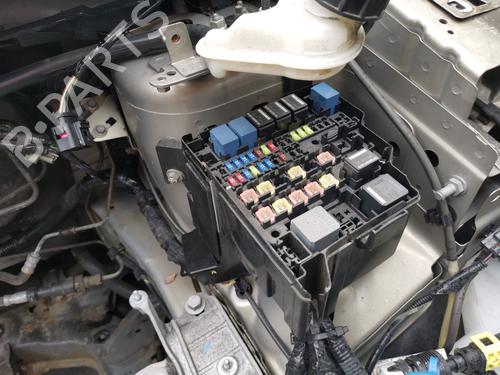 Used Fuse box Fuse box FORD TOURNEO COURIER B460 MPV 1.0 EcoBoost (100 hp) 40216460 40216460