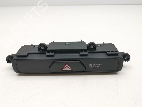 Used Warning switch KIA SPORTAGE IV (QL, QLE) 1.7 CRDi (116 hp) 28980070