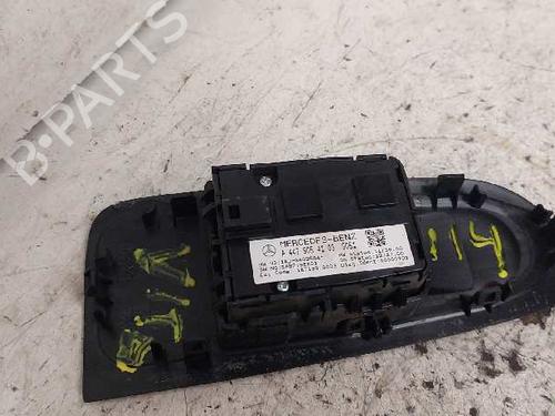 Left front window switch MERCEDES-BENZ VITO Bus (W639) 113 CDI (639.701, 639.703, 639.705) | BP28990733I27 