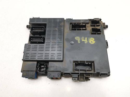 Used Fuse box Fuse box 39444254 39444254