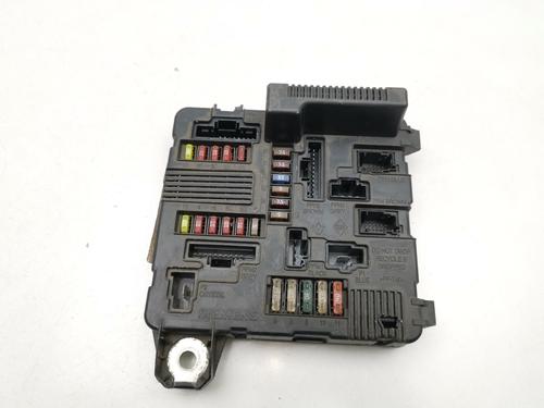 Used Fuse box RENAULT MEGANE II Estate (KM0/1_) 1.5 dCi (KM16, KM1E) (106 hp) 30485234