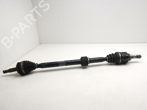 Used Right front driveshaft TOYOTA AURIS (_E18_) 1.4 D-4D (NDE180_, NDE180R) (90 hp) 29000509