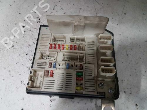 Used Fuse box RENAULT MEGANE II Estate (KM0/1_) 1.5 dCi (KM16, KM1E) (106 hp) 28987064