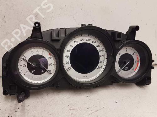 Used Instrument cluster MERCEDES-BENZ C-CLASS (W204) [2007-2015]  28995382