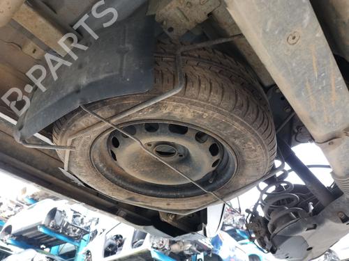 Used Jack Kit CITROËN BERLINGO MULTISPACE (B9) 1.6 HDi 75 / BlueHDi 75 (75 hp) 28991006