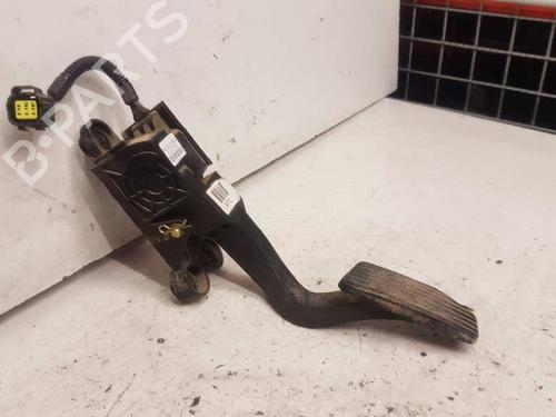 Used Pedal HYUNDAI TUCSON (JM) [2004-2019]  28988216