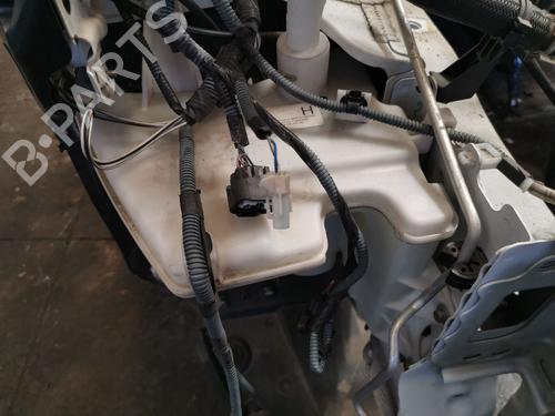 Windscreen washer tank TOYOTA AURIS (_E18_)  | BP28983414C113 