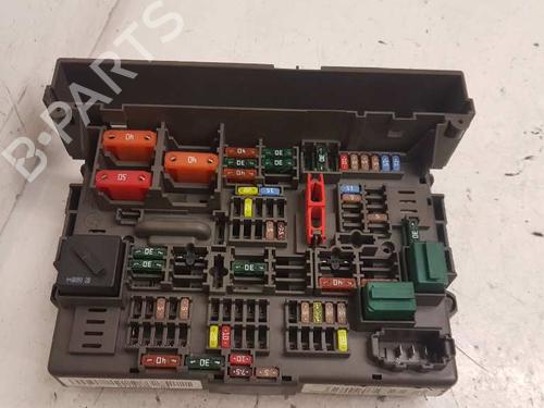 Used Fuse box BMW 1 (E87) 118 d (143 hp) 28992279