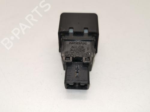 Warning switch NISSAN MICRA III (K12) 1.5 dCi | BP28977655I22