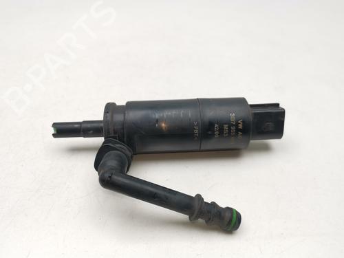 Used Washer pump VW GOLF VI (5K1) [2008-2014]  31641080