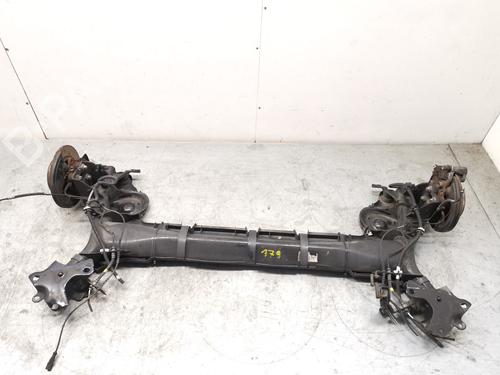 Used Rear axle Rear axle RENAULT MEGANE IV Hatchback (B9A/M/N_) 1.6 dCi 130 (B9A4) (130 hp) 33441122 33441122