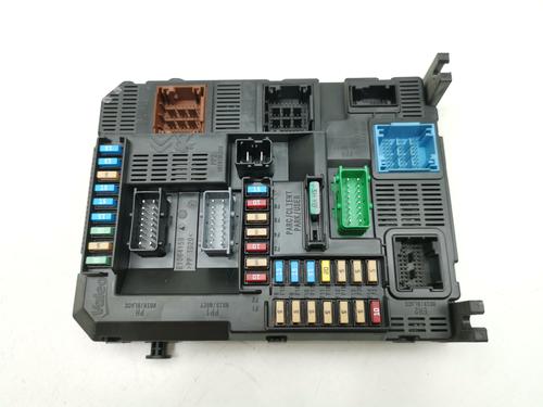 Used Fuse box Fuse box PEUGEOT 208 I (CA_, CC_) 1.5 BlueHDI 100 (102 hp) 39439509 39439509