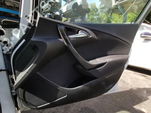 Forreste højre beklædning OPEL ASTRA J (P10) 1.7 CDTI (68) (110 hp) 28981667