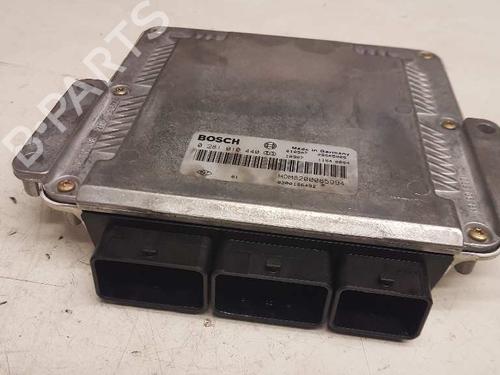 Used Engine control unit (ECU) VOLVO S40 I (644) 1.9 DI (102 hp) 28991680