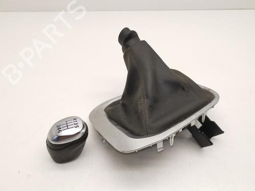 other-renault-megane-iv-hatchback-b9amn_-2015-32865829 main image