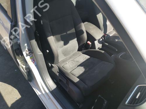 Sæde højre fortil VW GOLF VI (5K1) [2008-2014]  30113193