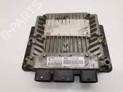 Used Engine control unit (ECU) PEUGEOT 307 (3A/C) [2000-2012]  28988305