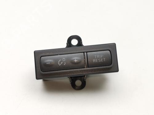 Used Switch INFINITI Q50 [2013-2025]  28978457