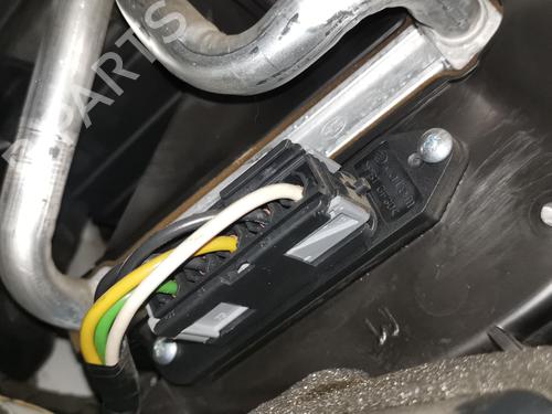 heater-resistor-hyundai-ix35-lm-el-elh-2009-2010-2011-2012-2013-2014-2015-2016-34702678 main image