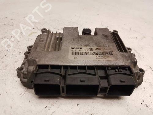 Used Engine control unit (ECU) RENAULT MEGANE II Saloon (LM0/1_) 1.9 dCi (LM0G, LM1G, LM2C) (120 hp) 28990966