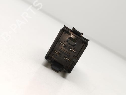 Warning switch VW SCIROCCO III (137, 138) 1.4 TSI | BP33172771I22 - Image 2