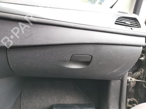 Used Glove box RENAULT MEGANE III Hatchback (BZ0/1_, B3_) 1.5 dCi (BZ09, BZ0D, BZ1W, BZ29, BZ14) (110 hp) 28980192