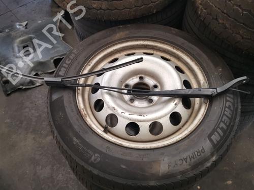 Used Front windshield wiper arm Front windshield wiper arm PEUGEOT PARTNER Box Body/MPV (K9) 1.6 BlueHDI 100 (99 hp) 40216612 40216612