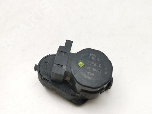 Elektronische module BMW 5 (E60) 520 d (163 hp) 29117409